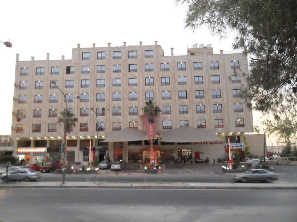 Yellow Rose Hotel Amman Exterior foto